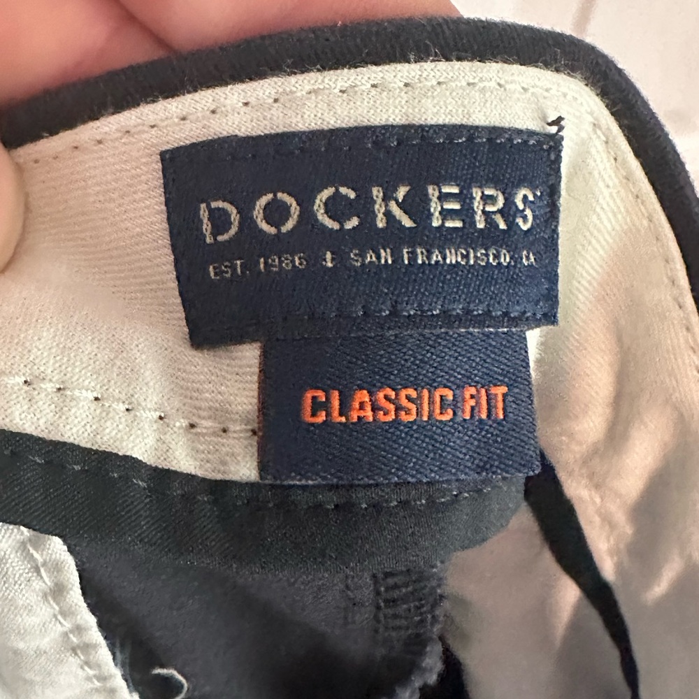 Dockers Men's Khaki Classic Fit Pants • 36x30 Black NWOT - Picture 3 of 5